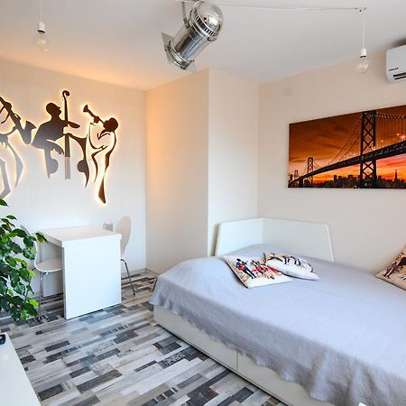Jazzy Sofia Downtown Apartment Esterno foto